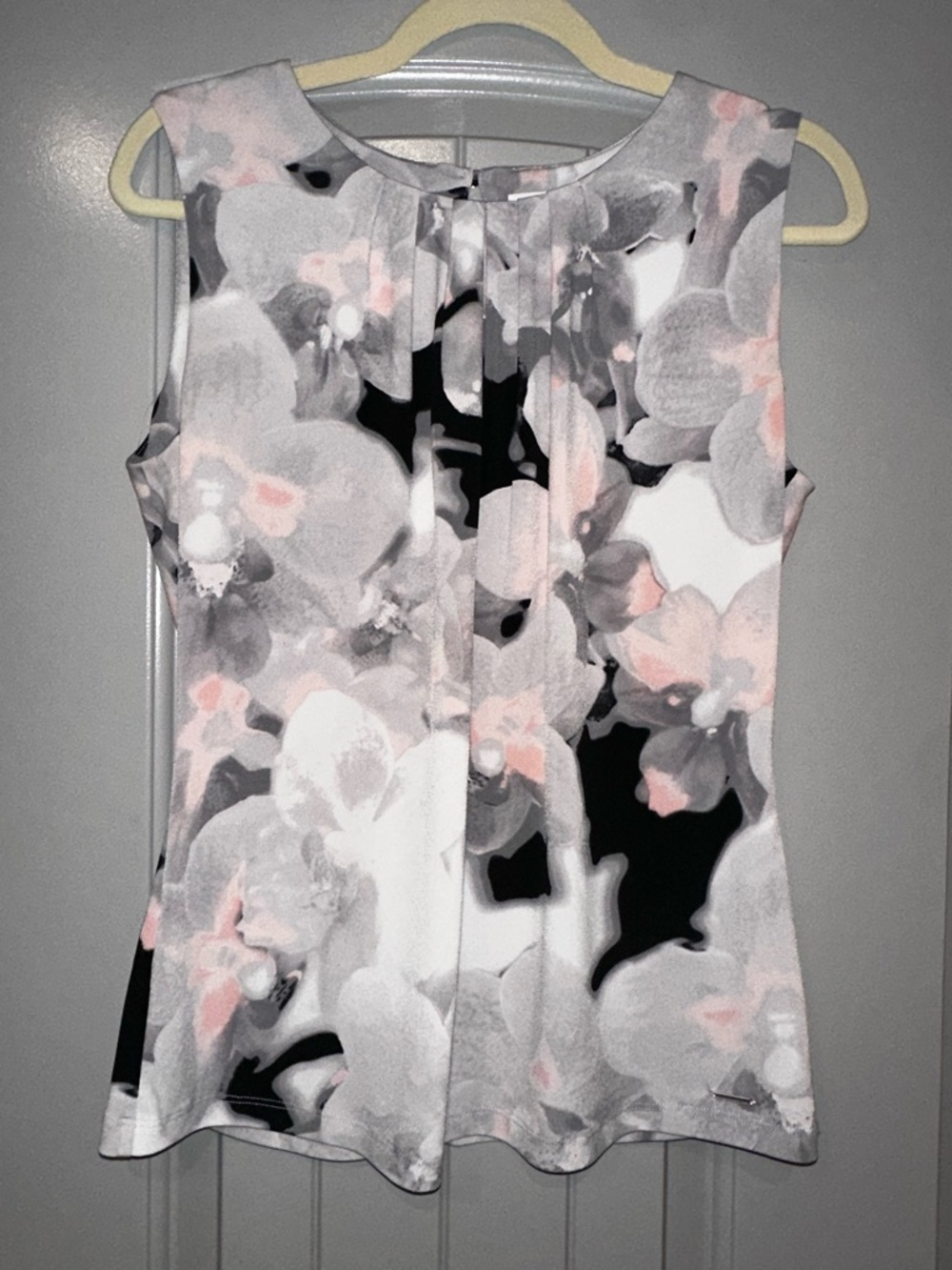 Calvin Klein Floral Sleeveless Shell Top - Black, Gray & Pink